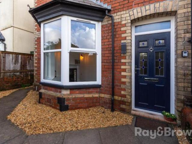 Farm for sale in Falcon Lodge, Wales