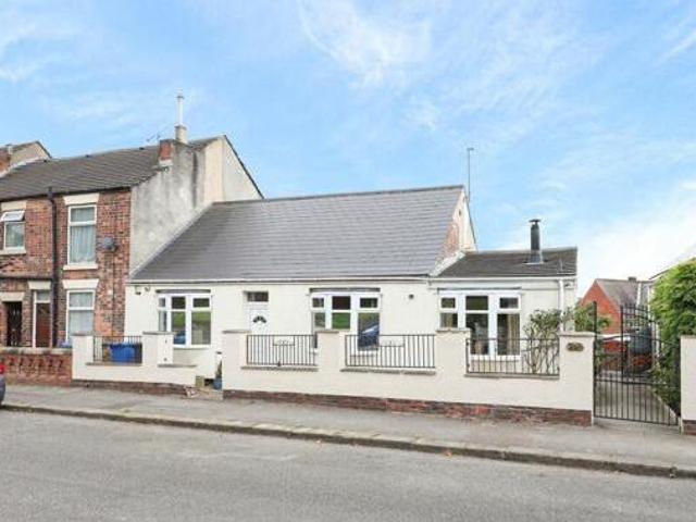 House for sale in Loundsley Green, East Midlands