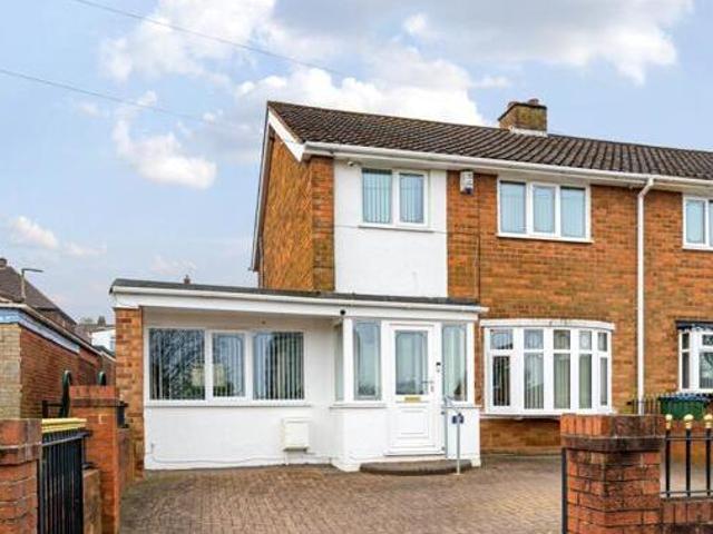 House for sale in Oldbury, West Midlands