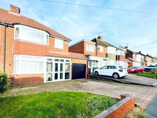 House for sale in Oldbury, West Midlands