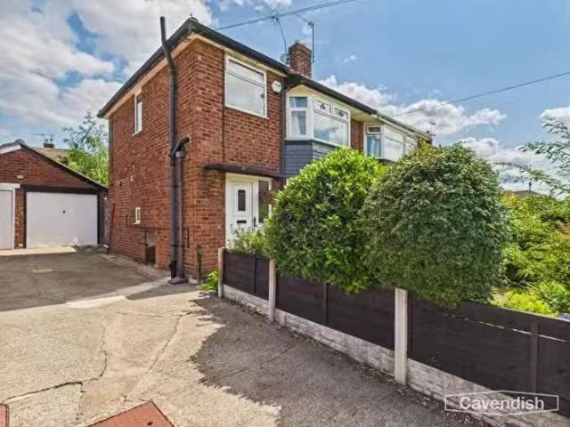House for sale in Pulford