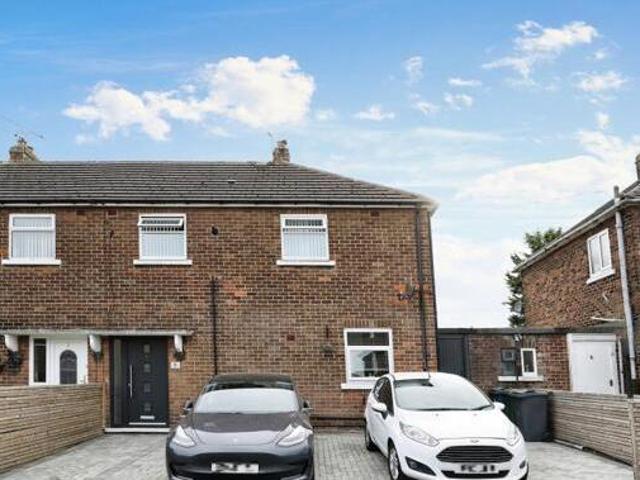 House for sale in Roby Mill, Lancashire