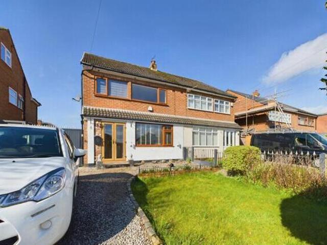 House for sale in Roby Mill, Lancashire