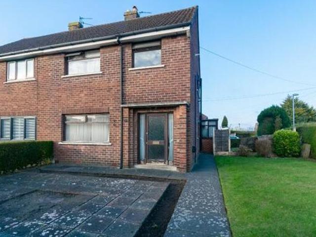 House for sale in Roby Mill, Lancashire