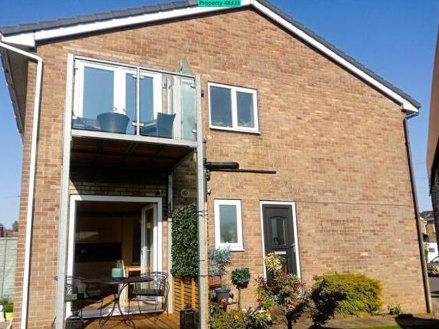 House for sale in Ossett, West Yorkshire