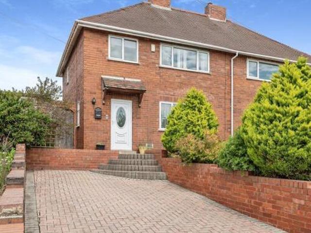 House for sale in Ossett, West Yorkshire