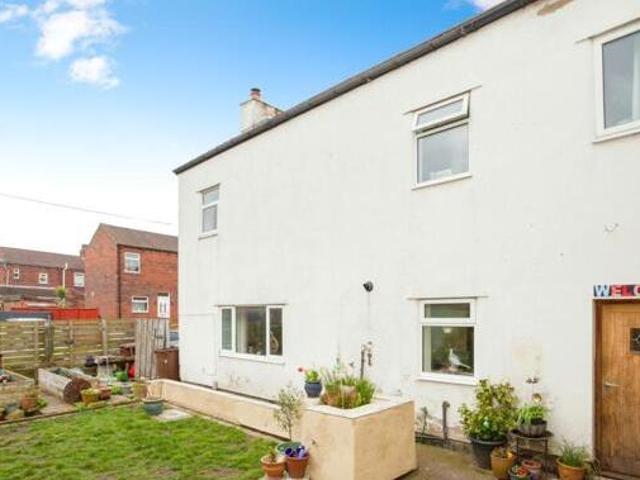 House for sale in Ossett, West Yorkshire