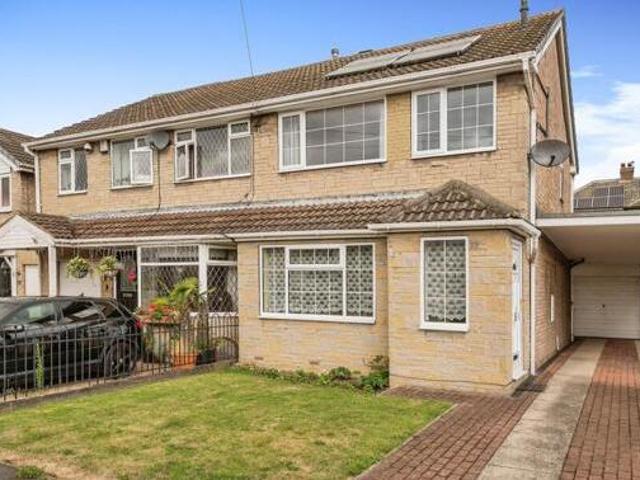 House for sale in Ossett, West Yorkshire