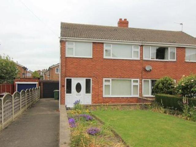 House for sale in Ossett, West Yorkshire