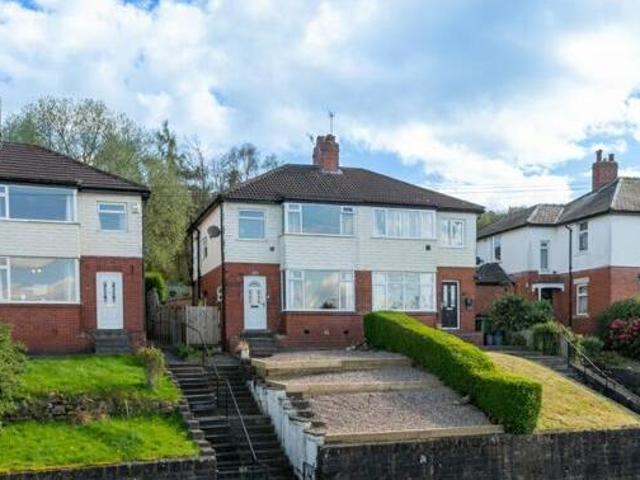 House for sale in West Chevin, Guiseley