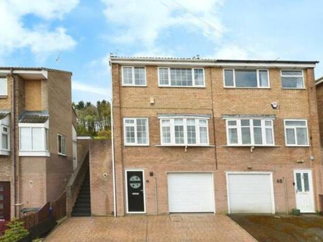House for sale in Oughtibridge, South Yorkshire