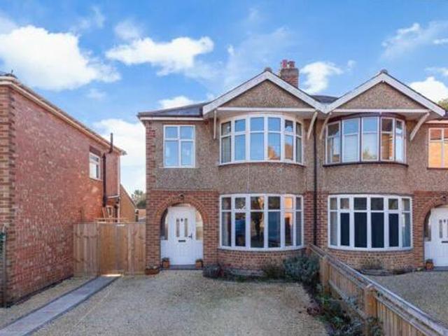 House for sale in The Slade, Oxfordshire