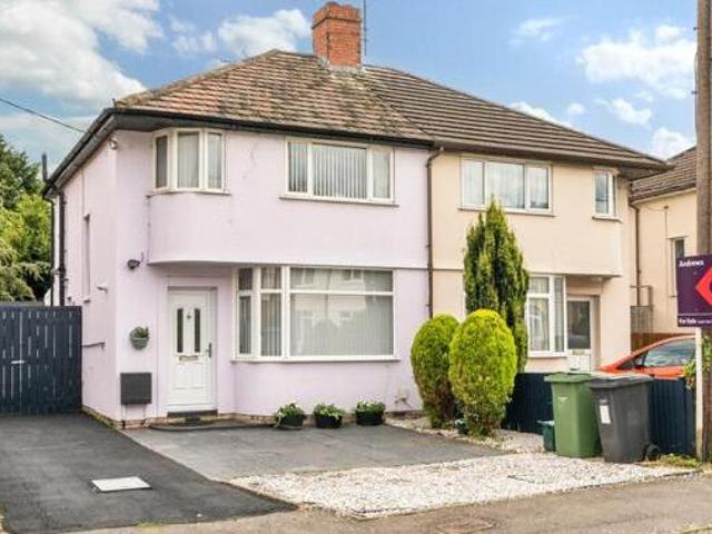 House for sale in The Slade, Oxfordshire