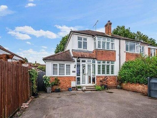 House for sale in Oxted, Hillview