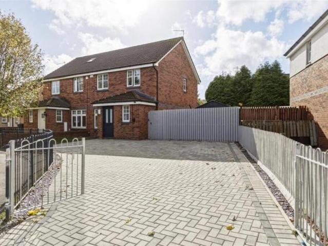 Farm for sale in Ruchill, Glasgow