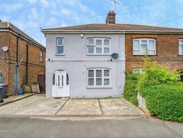 Farm for sale in Luton, England
