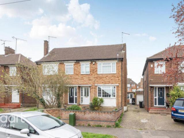 Farm for sale in Spring Park, Luton