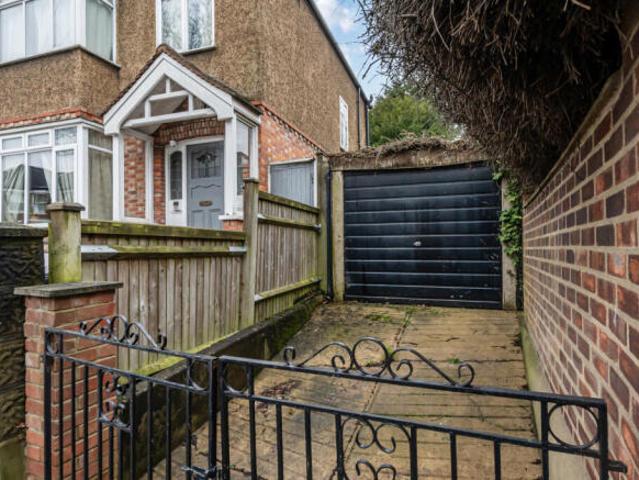 Farm for sale in London Borough of Lewisham, Forest Hill