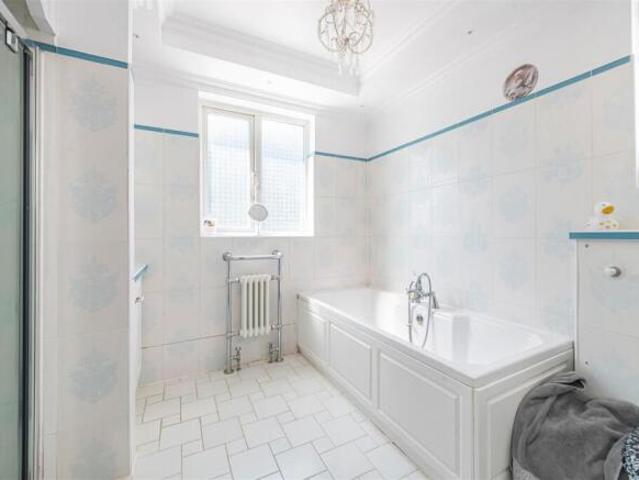 Farm for sale in Carshalton, Greater London
