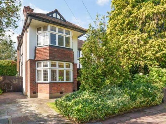 House for sale in Pinner, Greater London