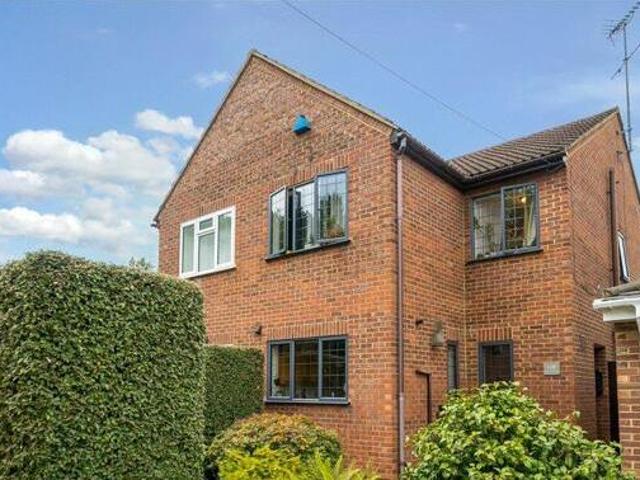 House for sale in Pinner, Greater London