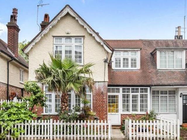 House for sale in Pinner, Greater London