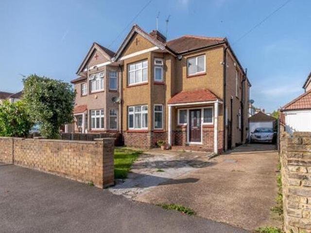 House for sale in Pinner, Greater London