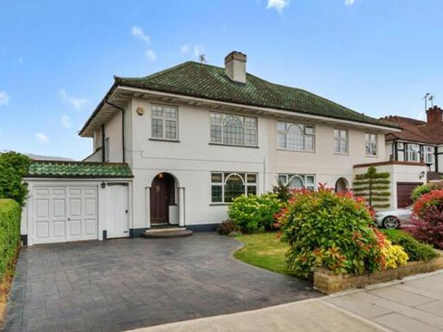 House for sale in Pinner, Greater London