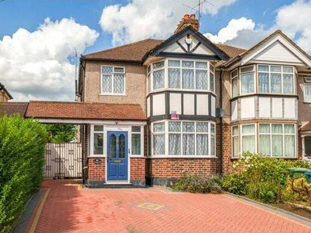 House for sale in Pinner, Greater London