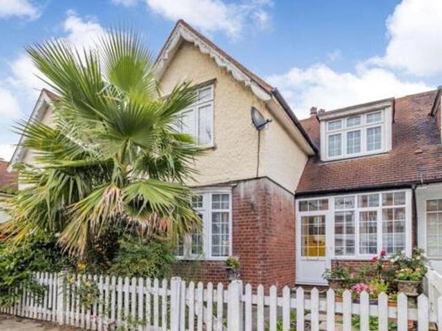 House for sale in Pinner, Greater London