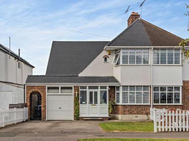 House for sale in Pinner, Greater London