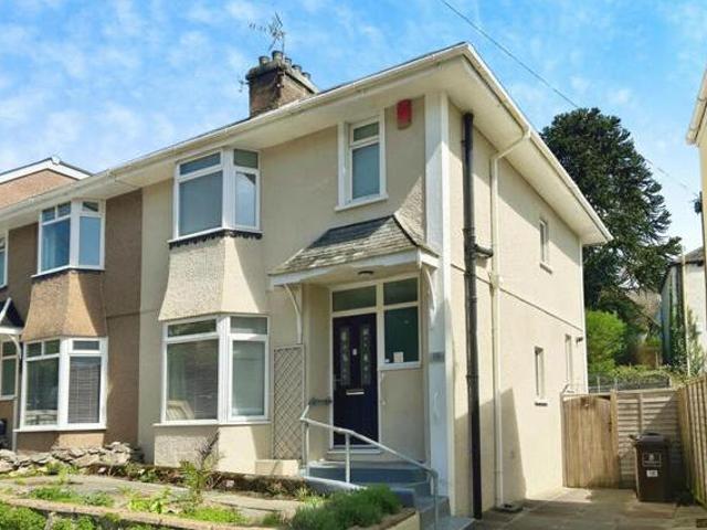 House for sale in Follaton, Strode