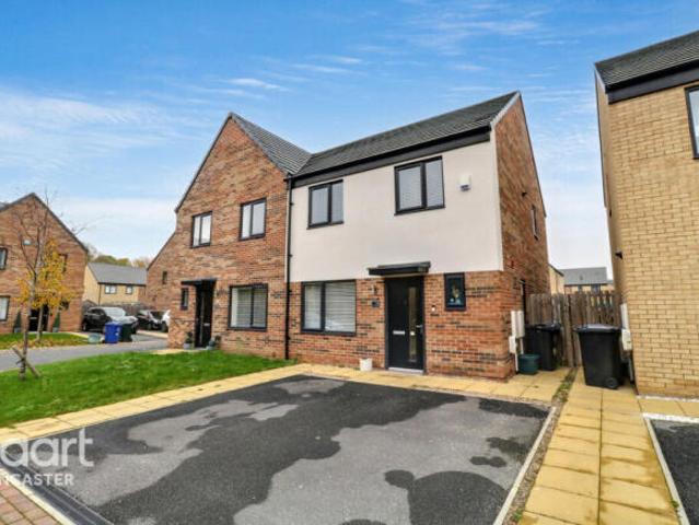 Farm for sale in Lakeside, South Yorkshire