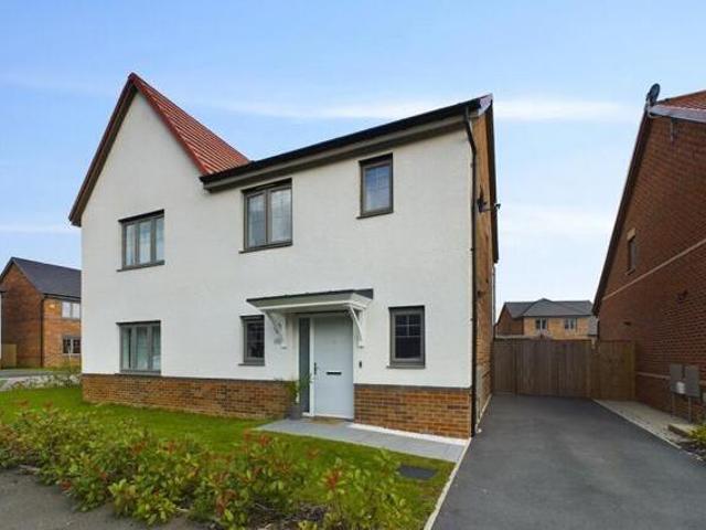 House for sale in Prince's Gate, Wakefield