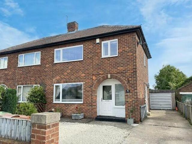 House for sale in Pontefract, West Yorkshire