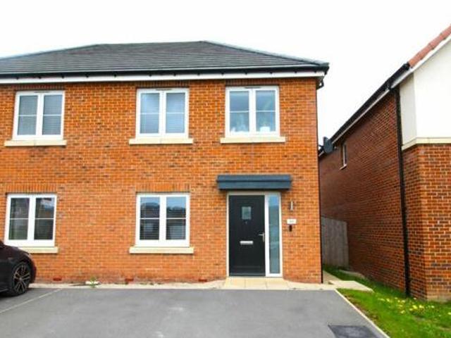 House for sale in Pontefract, West Yorkshire