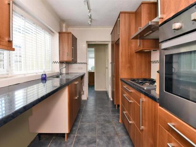 Farm for sale in Kingston Upon Thames, Greater London