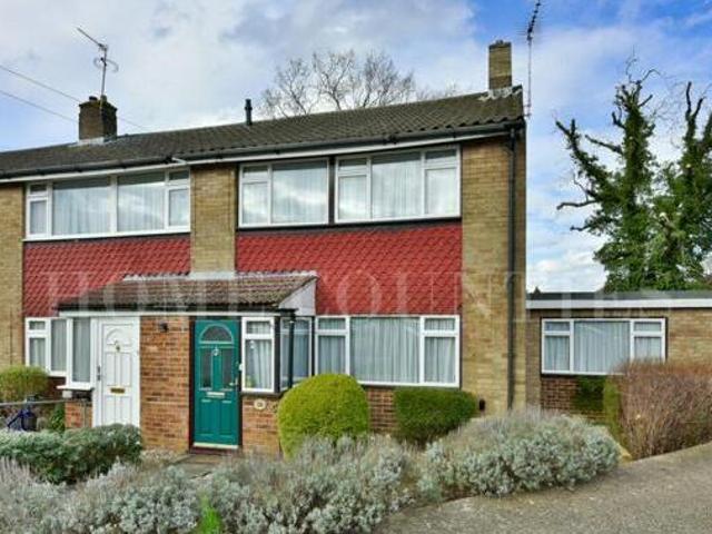 House for sale in Potters Bar, Hertfordshire