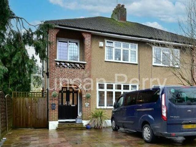 House for sale in Potters Bar, Hertfordshire