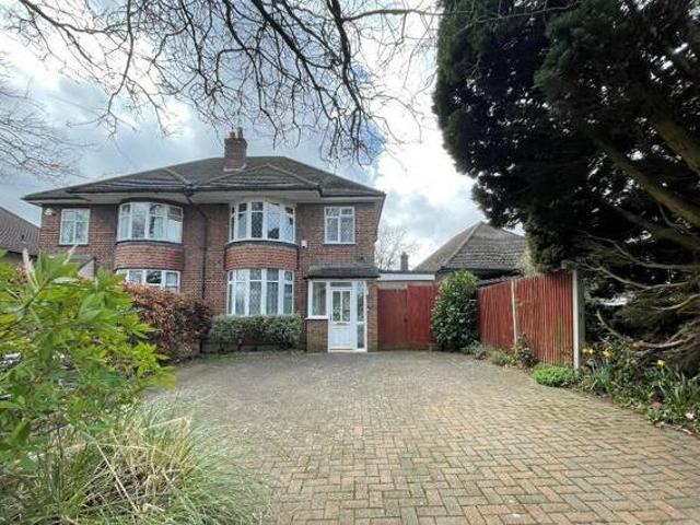 House for sale in Potters Bar, Hertsmere