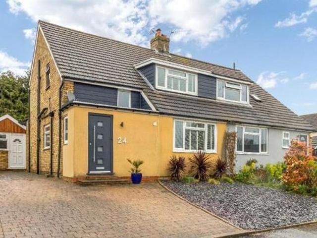 House for sale in Oakmere, Potters Bar