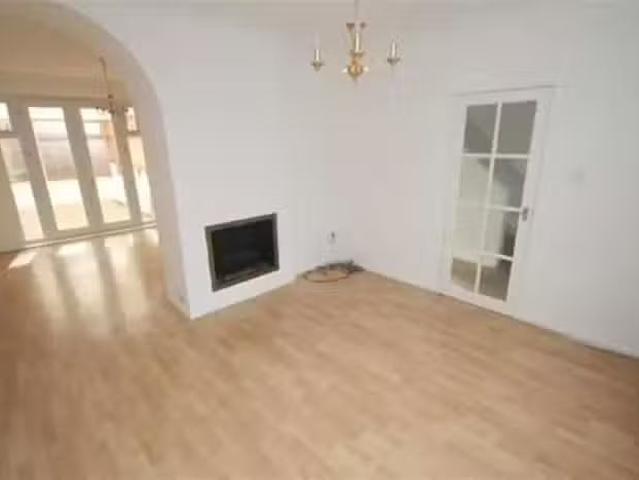 House for sale in Pulford
