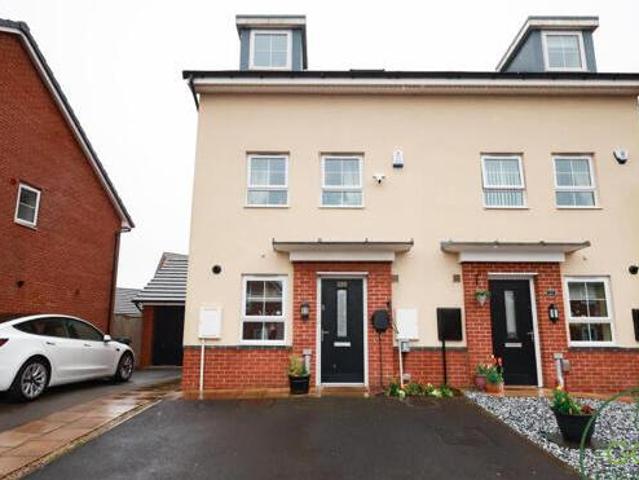 House for sale in Higher Bartle, Lancashire
