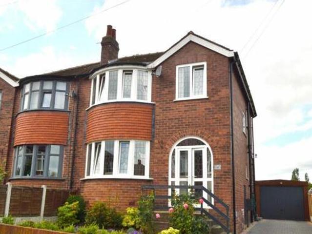 House for sale in Pudsey, West Yorkshire