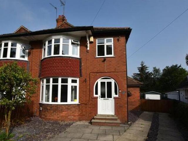 House for sale in Pudsey, West Yorkshire