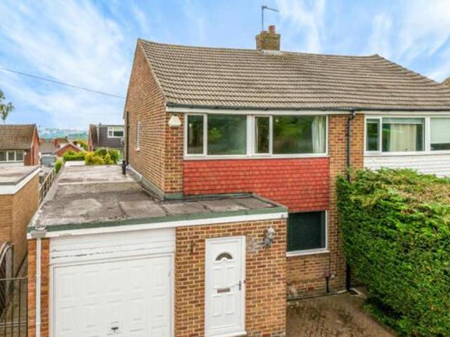 House for sale in Pudsey, West Yorkshire