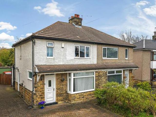 House for sale in Pudsey, West Yorkshire