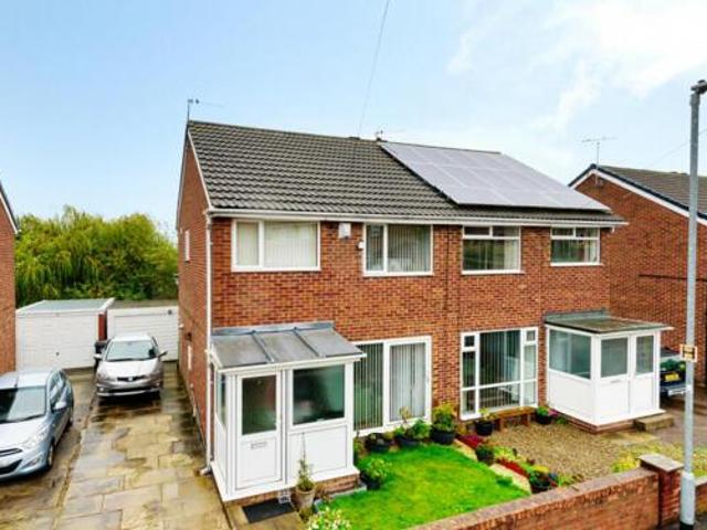 House for sale in Pudsey, West Yorkshire