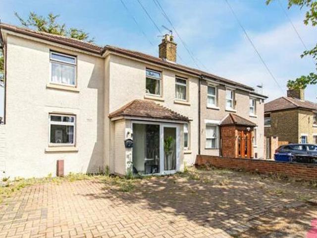 House for sale in Purfleet, Essex