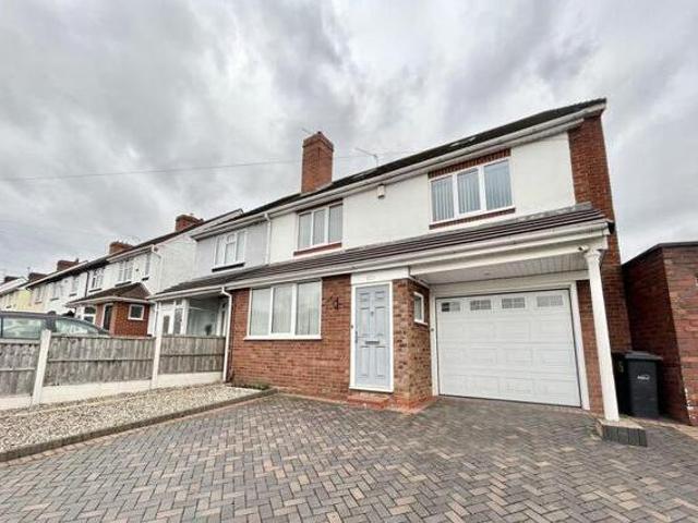 House for sale in Brierley Hill, West Midlands
